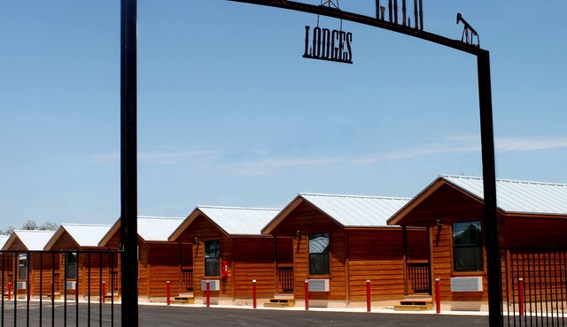 Texas Gold Lodges