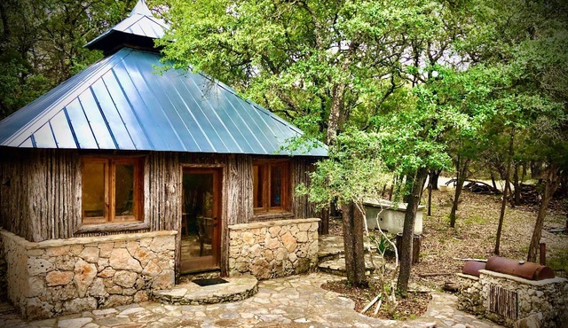 Texas Hill Country Ranch Wildlife Fire Pit Full Kitchen Close to Parks