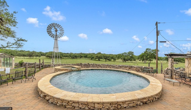 Texas Hill Country Escape — 250 Acres, Pickleball & Free Hayride w/4-Nt Rental!