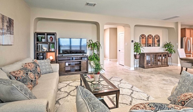 Texas Home w/Patio & Grill ~ 16 Mi to Austin