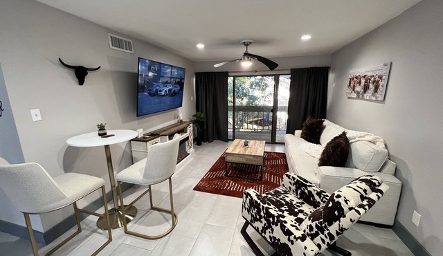 Texas Lake Life is Condo on Lake Conroe with a Texas style! Steps away from lake