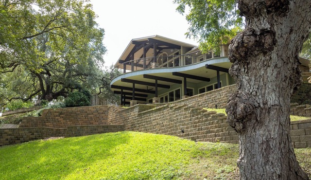 Texas Lifestyle Lakehouse - Tranquil Texas lakefront escape