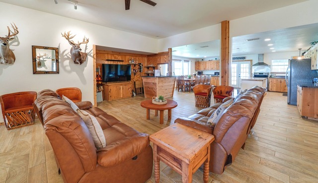 Texas Nature Escape: Lake & Game Room Access