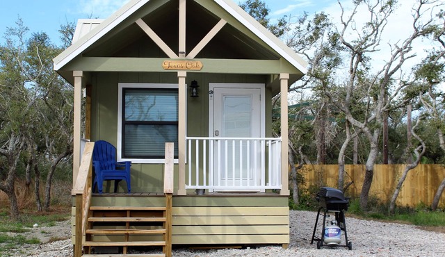 Texas Oak - Beautiful New Tiny Cottage - Perfect Family Getaway