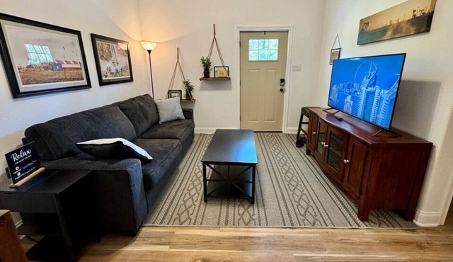 Texas Spindletop 3BR 2BA Home