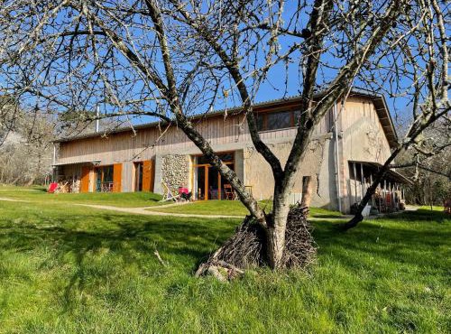 Théveny, Le Couchant