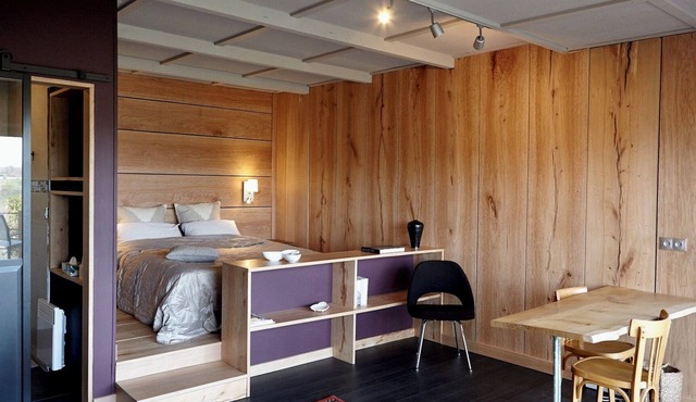 Thoreau Suite - A Large Studio With Mountain Views