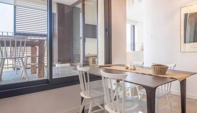 th56e apartamentos murmur la nit