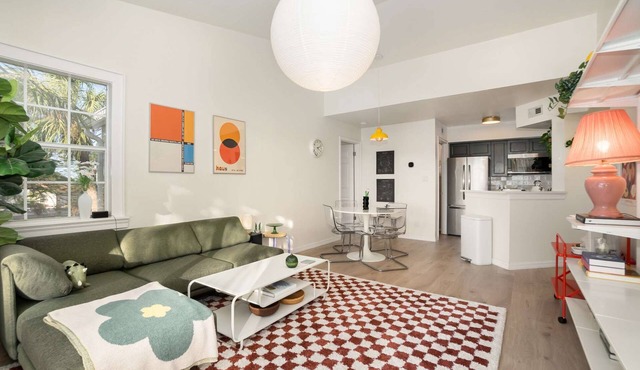 Thai2 · Modern Bauhaus Condo with Pool · Half Mile to Beach