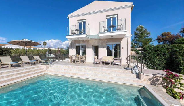 Thalia - Two Bedroom Villa, Sleeps 4