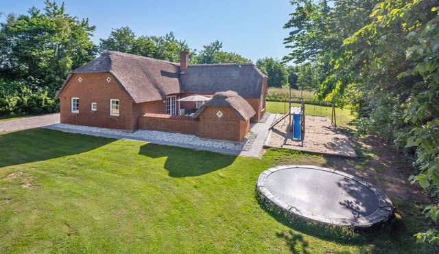 "Thana" - 1.4km from the sea by Interhome