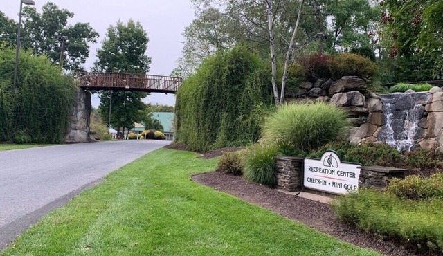 Thanksgiving In The Poconos! $99 a night!