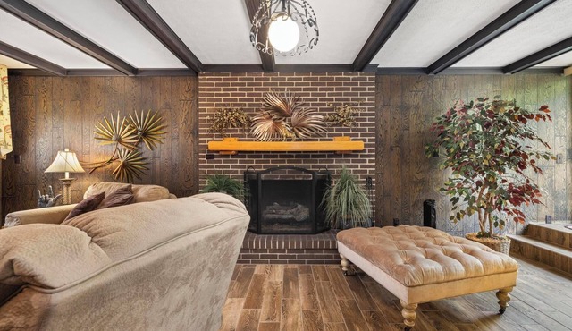 'That 70s House' Retreat near the Nolichucky