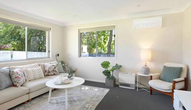 That Pink House! – pets welcome