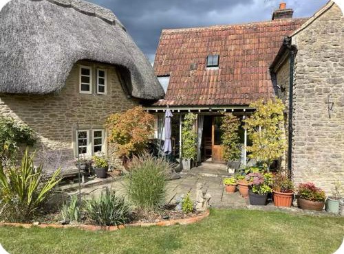 Thatch Cottage B&B