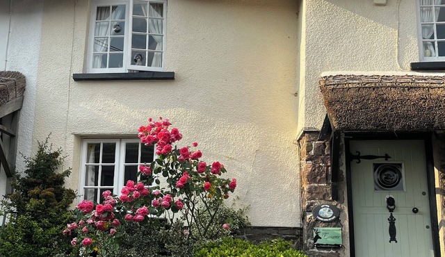 Thatched chocolate box 500year old cottage on the fringe of Exmoor National Park
