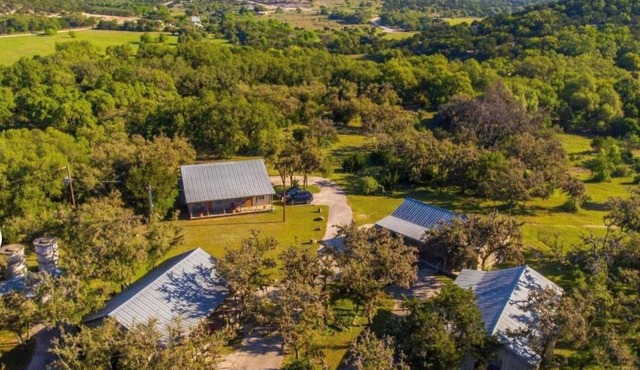The 1077 Hill Country Venue