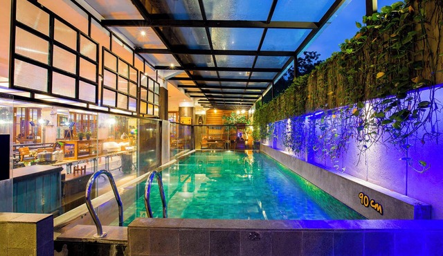 The 1O1 Bandung Dago