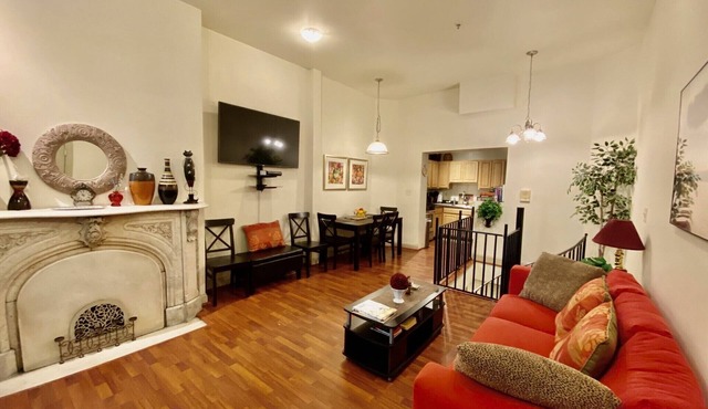 The 3 Bedroom Clifford House in Historic Mount Vernon