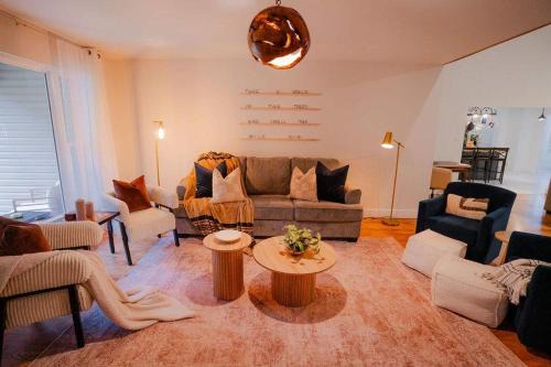 The 312 House| A Boho Retreat| Hocking Hills