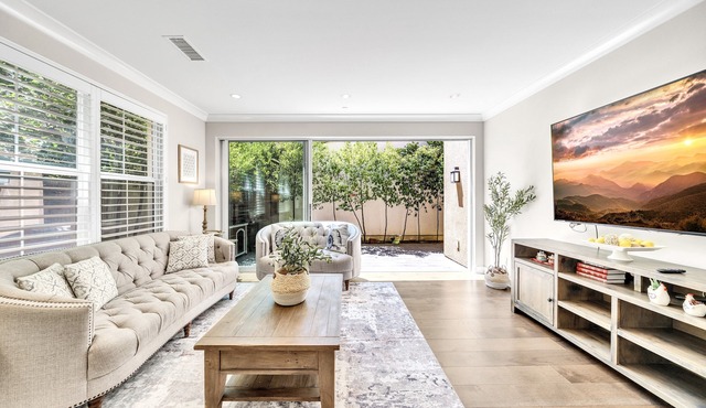 The 3BR Stunner on Stallion｜Pet-Friendly｜Bright & Airy｜Garage Access #41252