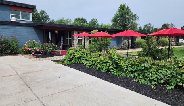 The 3R Bed N Breakfast SCHOOL HOUSE SUITES