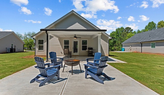 The 54th Cottage Close to Commerce Shopping