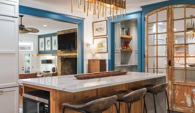 The '56 Downtown Retreat