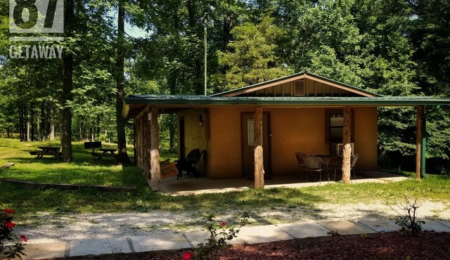 The 87Getaway Cabin #1