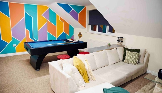 The Abington CCC Villa, Prestige, Sleeps up to 15