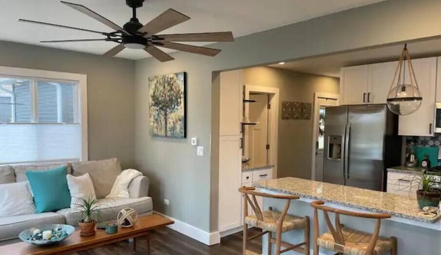 The Acorn @ Oaks on The Fox