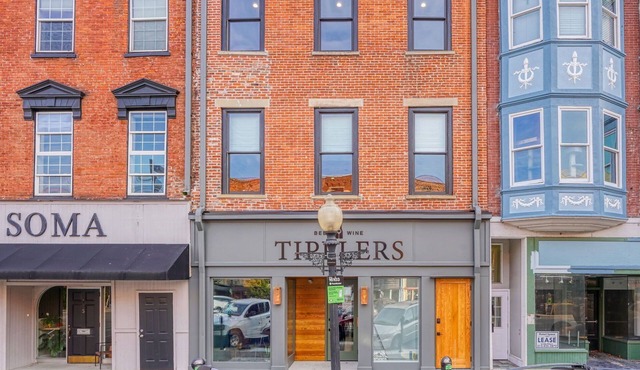 The Addison- Luxury Townhome w/Rooftop Patio