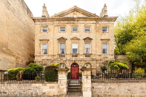 The Admirals House - Central Bath & Free Parking