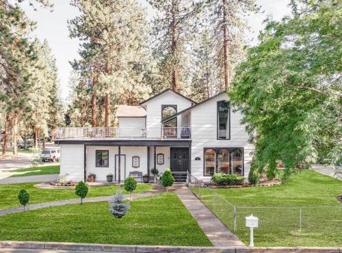 The Affordable Family Fun House- Ping Pong, Pool Table, Darts