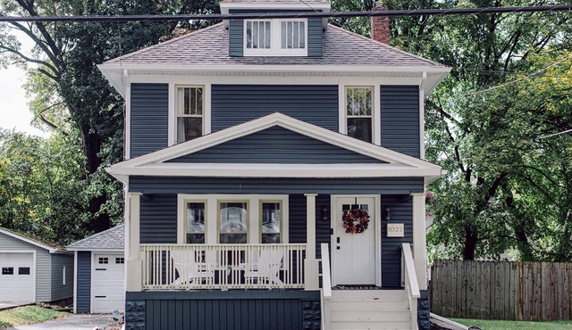 The Akron Retreat - Modern 3-Bedroom Oasis in Akron’s Vibrant Highland Square