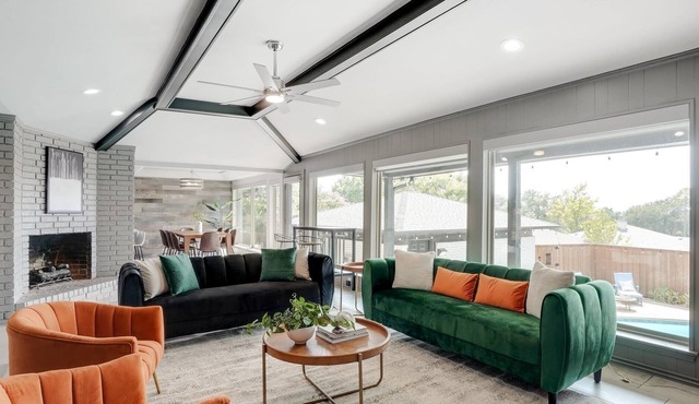 The Alamo Abode | Lake View, Pool, Newly Renovated