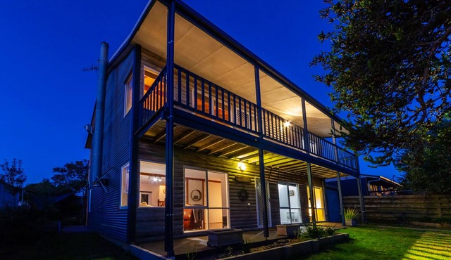 The Albatross - Port Campbell