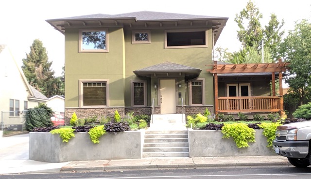 The Alder house with a Park view!