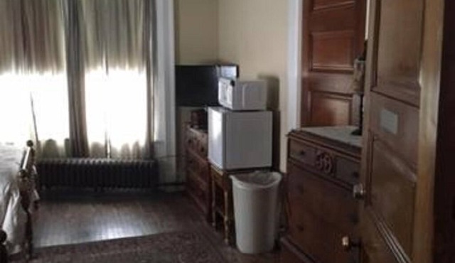 The Alice at Victorian Charm Inn