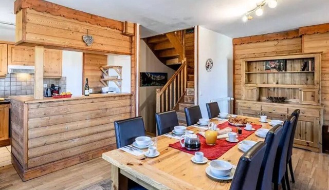 The Altiport Chalets - 6 Room Chalet 12 People