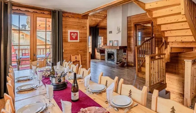 The Altiport Chalets - 8 Room Chalet 15 People