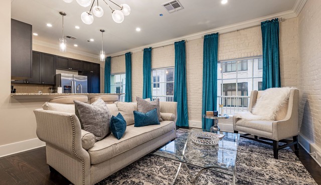 The Ana - 2B/2B Historic FQ Apt. - 60 Day Min. Rental