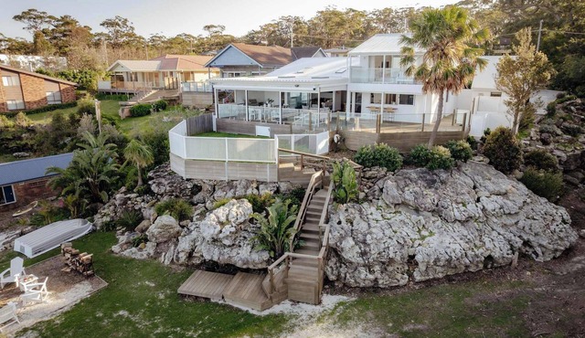 'The Anchorage' – Exclusive Beachfront Retreat