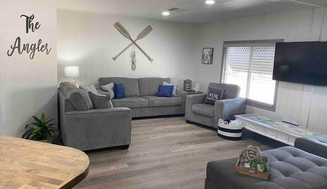 The Angler-A Spacious & Comfortable Lake Getaway