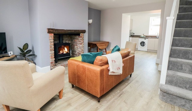 THE ANNEX AT THE PACK HORSE, pet friendly in Hutton Cranswick