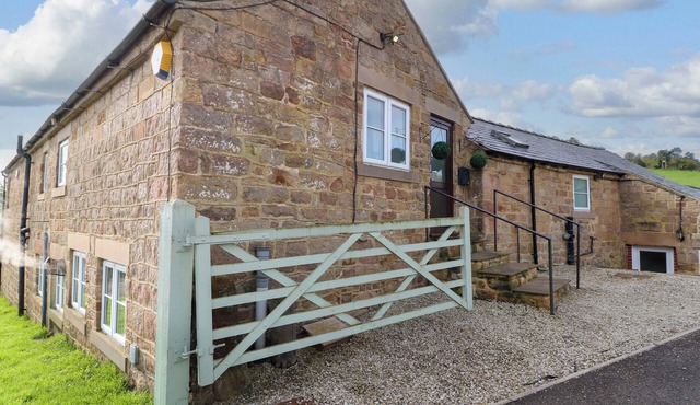 THE ANNEXE, pet friendly, character holiday cottage in Belper
