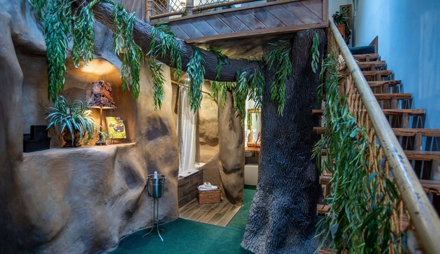 The Anniversary Inn Logan