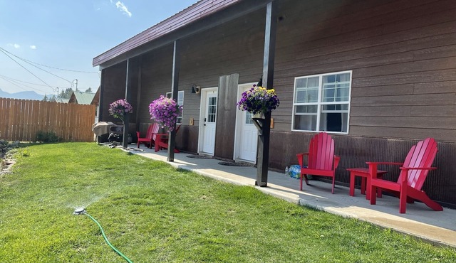 The Antler Luxury Cabin! Cooke City, at the entrance of Yellowstone's NE Gate and Lamar Valley