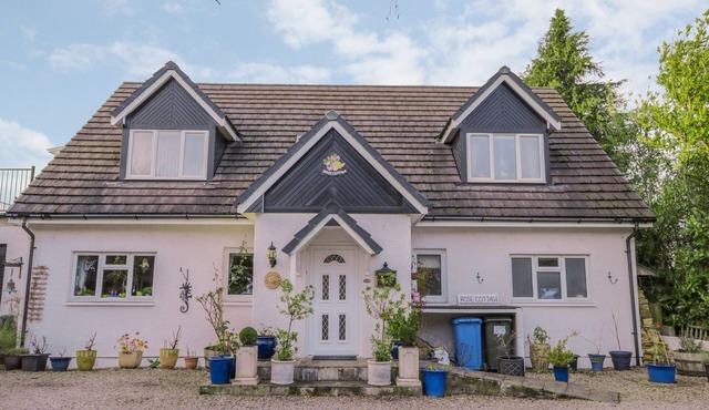 THE APARTMENT, family friendly, with a garden in Croy