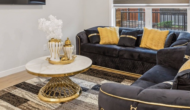 The Apex Residence, 5 Mins to Downtown